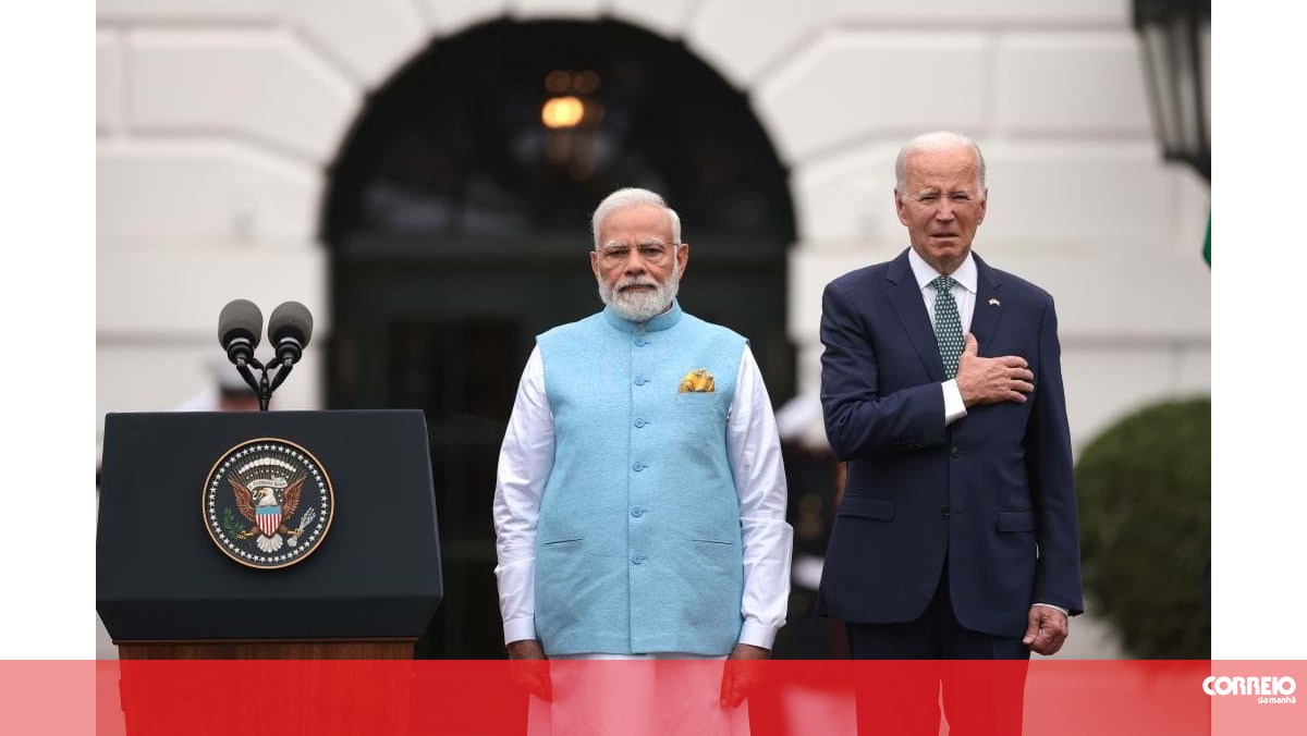 Joe Biden comete un error y se lleva la mano al pecho durante el himno indio – Mundo