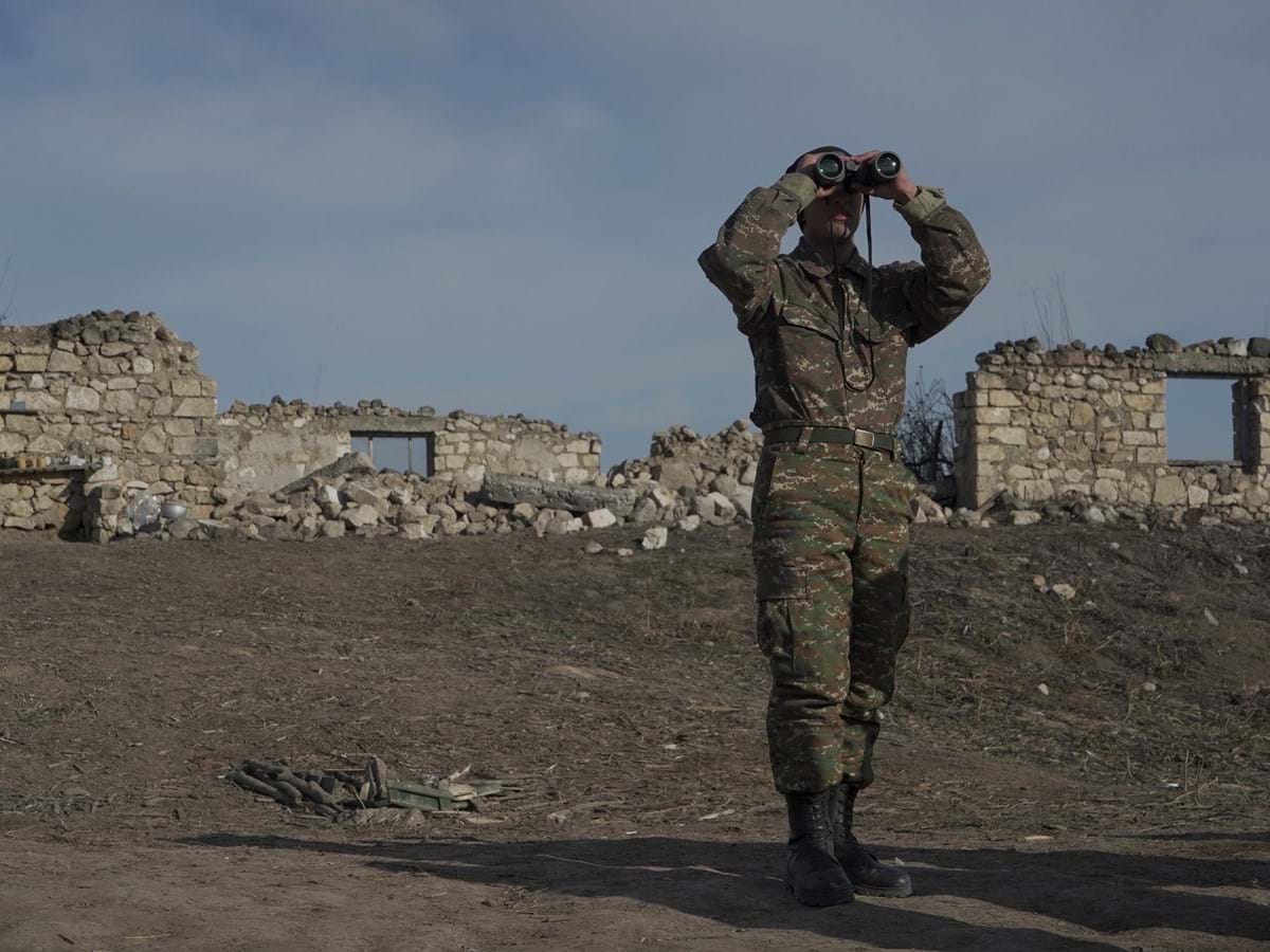 Conflitos entre Armênia e Azerbaidjão matam ao menos 16