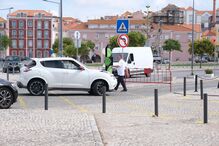 Plataforma de acesso a ferryboat colapsa no Cais das Fontainhas em Setúbal