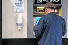 Fez uma transferência bancária 'normal' desde 24 de dezembro? Atenção, só será processada segunda-feira