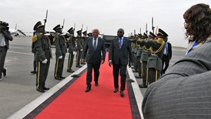 António Costa convida Presidente de Angola para as comemorações dos 50 anos do 25 de Abril 