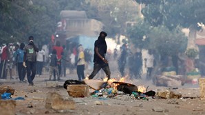 Amnistia documenta 23 mortos nos violentos protestos no Senegal
