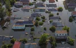 Imagens aéreas mostram cidade de Kherson inundada após explosão na barragem de Kakhovka