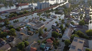 Imagens aéreas mostram cidade de Kherson inundada após explosão na barragem de Kakhovka