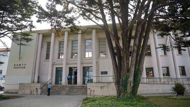 Jovem condenado a 21 anos de prisão por matar a tia em Peniche