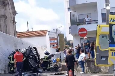 Idoso ferido com gravidade em despiste na EN202