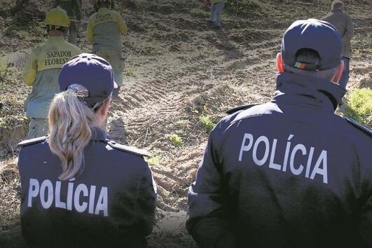 Encapuzados levam ouro e dinheiro a casal de idosos em Guimarães