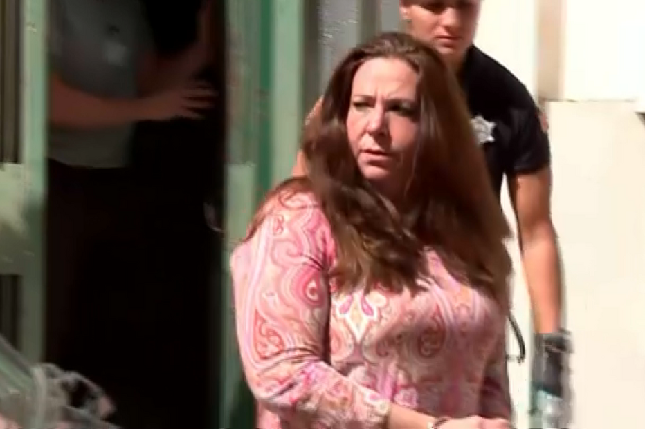 Rosa Grilo a sair do tribunal