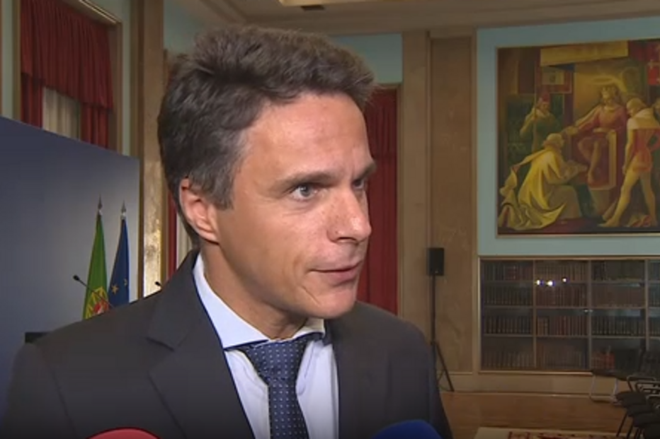 Bancos portugueses vão vender Certificados de Aforro