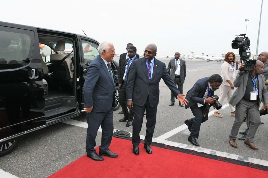 Costa chega a Luanda para assinar novo programa de cooperação com Angola