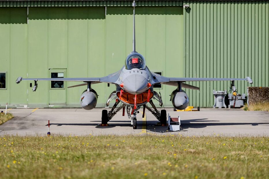 Um jato de combate F-16 da Força Aérea Turca