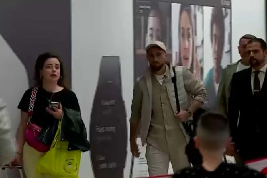 Orkun Kökçü chega a Lisboa