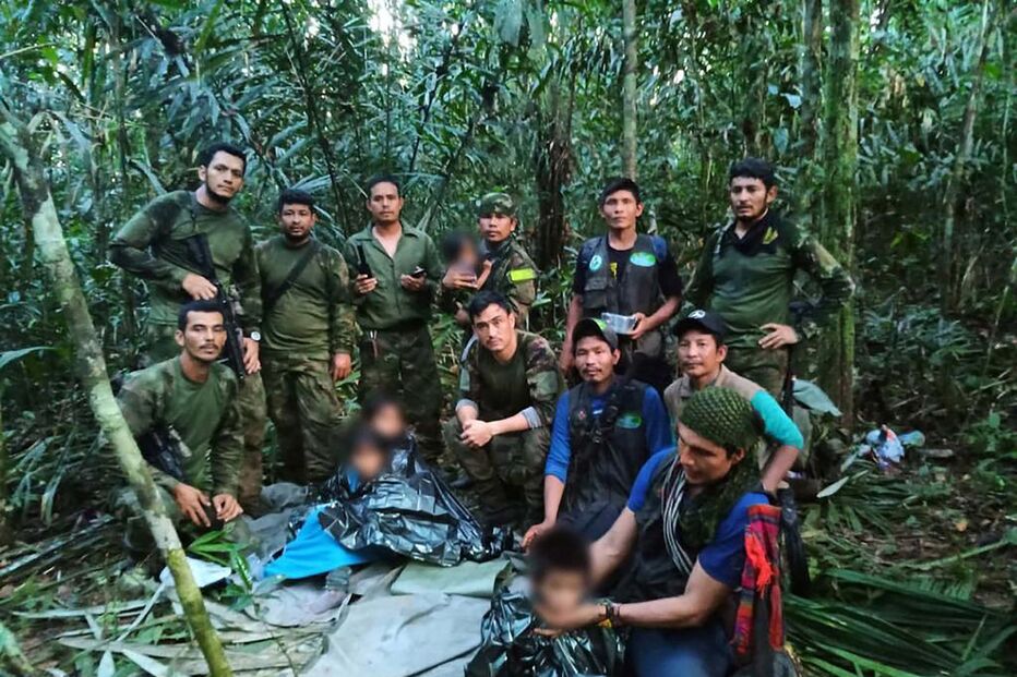 Quatro crianças encontradas na selva da Colômbia 40 dias após queda de avião