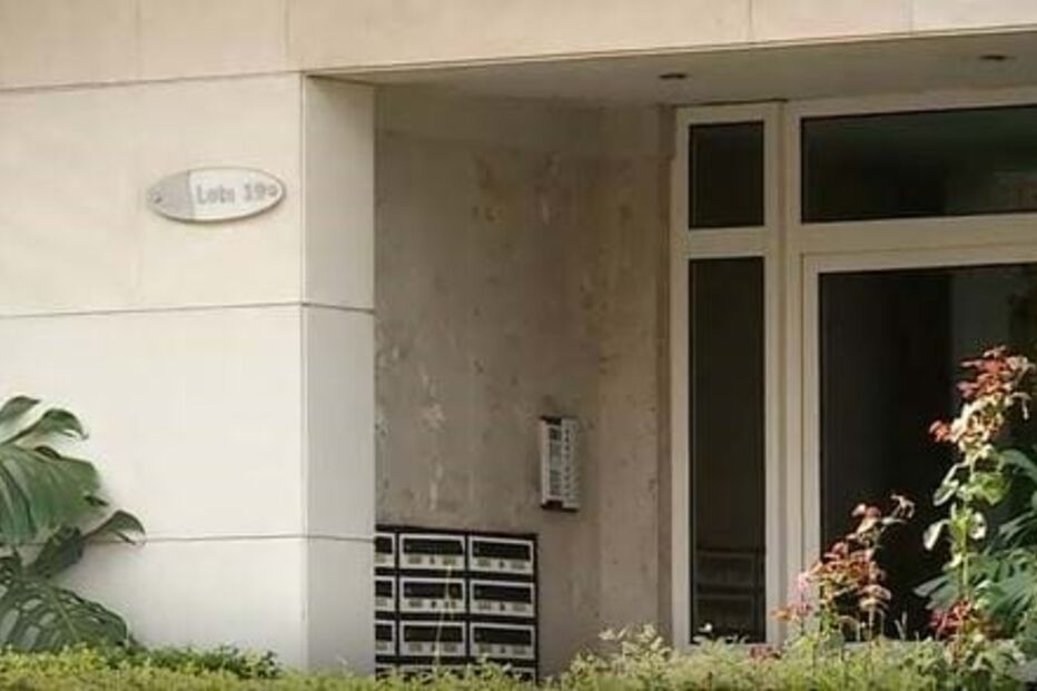 Mulher desesperada mata mãe idosa à pedrada