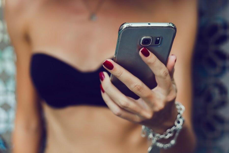 mulher, sensualidade, telemóvel