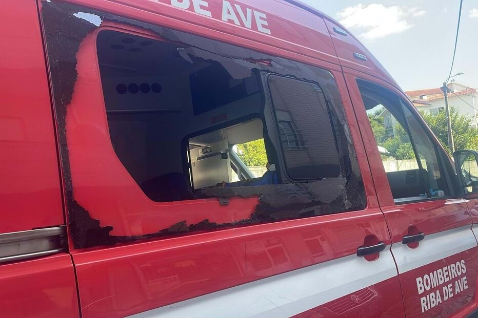 Bombeiros ameaçados com arma quando socorriam vítima em Famalicão