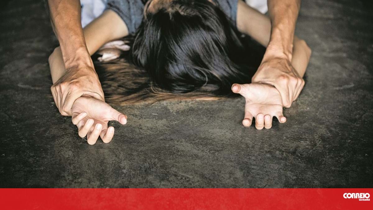 Mulher forçada a sexo e violada pelo parceiro em Portimão