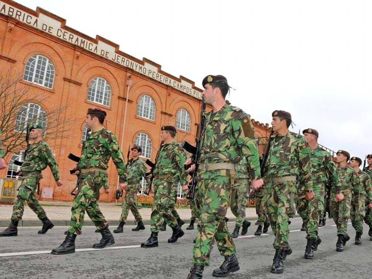 Militares admitem protestos na rua se próximo Governo não der