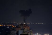 Israel lança ataques aéreos na Faixa de Gaza em resposta a foguetes