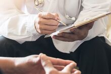 Dermatologista codificou as suas próprias cirurgias no Santa Maria mais de 350 vezes