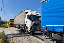 Colisão entre dois camiões em Albergaria-a-Velha