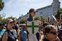 Músicos tinham salas de ensaios e estúdios no Centro Comercial Stop