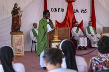 Peregrinos no Cristo Rei