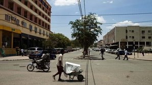 Polícia moçambicana detém dois suspeitos de matarem homem na província de Tete