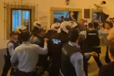 Agressão a PSP leva a carga policial à bastonada nas festas do Colete Encarnado em Vila Franca de Xira