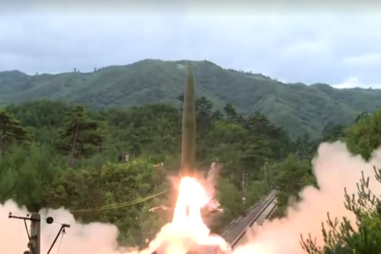 Coreia do Norte dispara míssil balístico em direção ao mar do Japão 