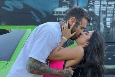 Adam22 oferece Lamborghini à mulher depois de esta ter sexo com outro homem