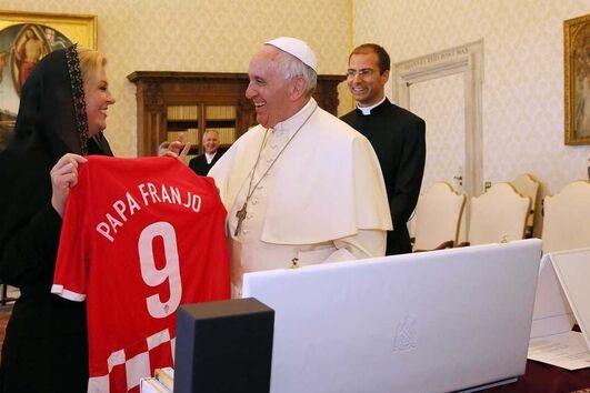 Coleção de camisolas do Papa - interativa