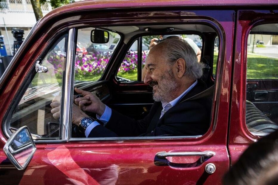 Rui Rio apareceu sorridente aos jornalistas, mas não escondeu a tensão