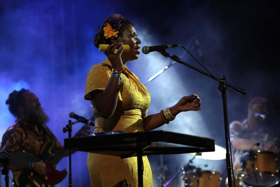 2023-07-13_18_11_23 15 Carmen Souza 2F7A0380.JPG