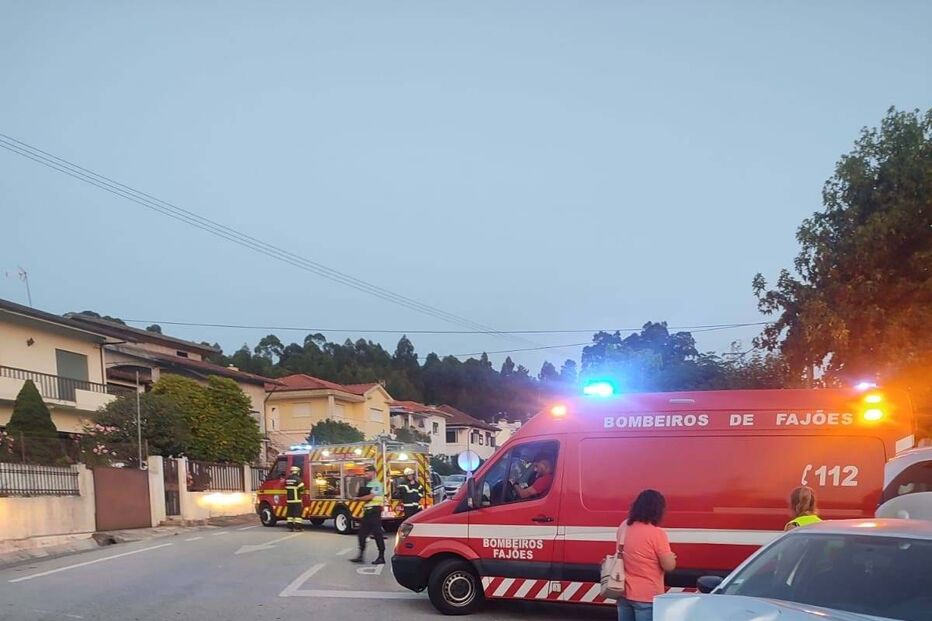 Colisão entre carro e mota em Arouca