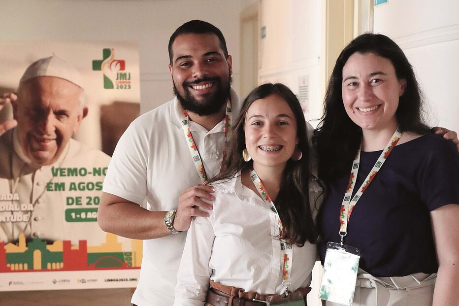 Micael Almeida, Mariana Craveiro e Fabíola Goulart são voluntários 