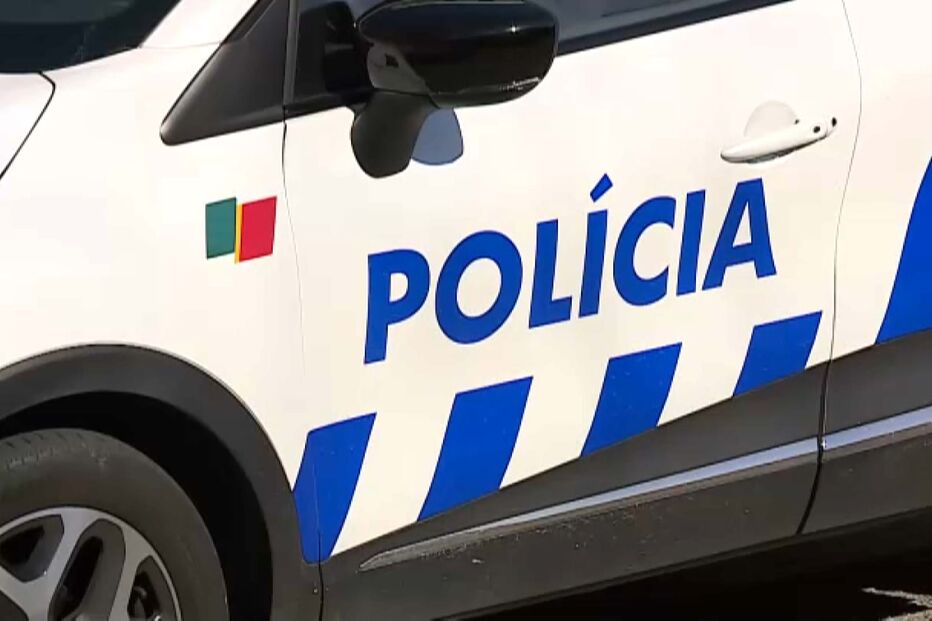 Rapaz de 15 anos ‘preso’ após esfaquear colega durante baile de finalistas