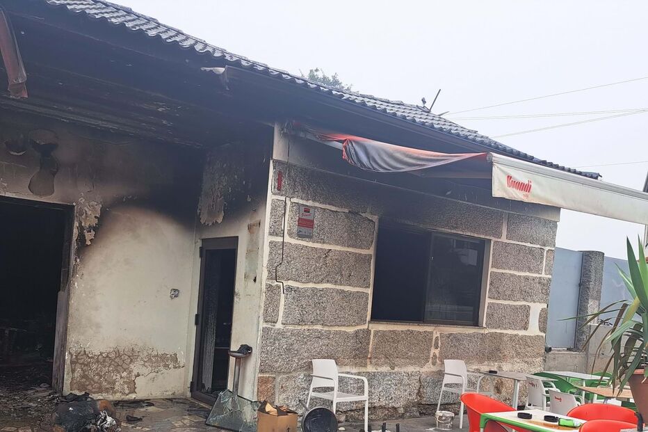 Incêndio destrói drogaria e danifica café em Celorico de Basto