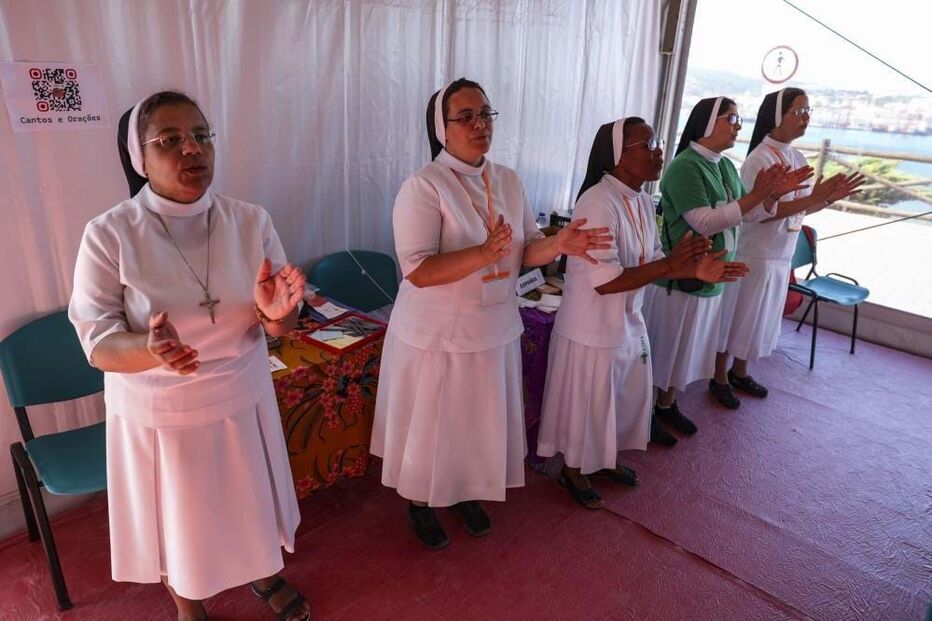 Peregrinos no Cristo Rei