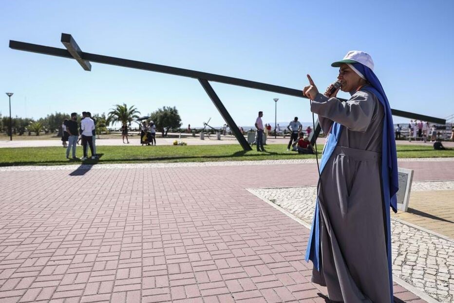 Peregrinos no Cristo Rei