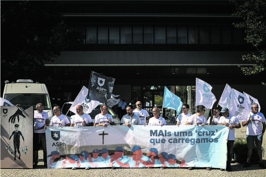 Sindicato ASPP/PSP manifestou-se em frente à PSP de Lisboa