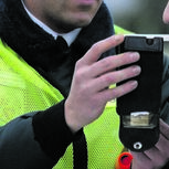 Detido por conduzir com taxa-crime de álcool no sangue e carta de condução falsa