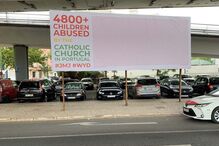 Cartaz contra abusos sexuais na Igreja 