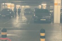 Incêndio deflagra no parque de estacionamento do Centro Comercial Ubbo na Amadora