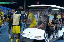 Português foi transportado na viatura de apoio médico e coxeou até ao banco