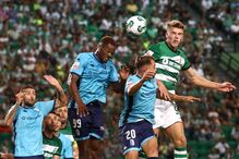 Essende (número 99) marcou o primeiro golo do Vizela