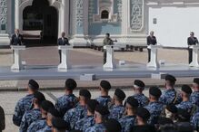 Celebração do Dia da Independência na Ucrânia com Presidente da Lituânia, Marcelo Rebelo de Sousa, primeiro-ministro da Noruega e primeiro-ministro da Bósnia