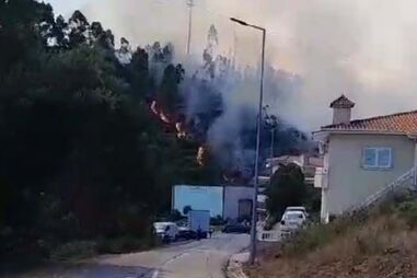 Incêndio deflagra junto ao Estádio do Lordelo em Paredes