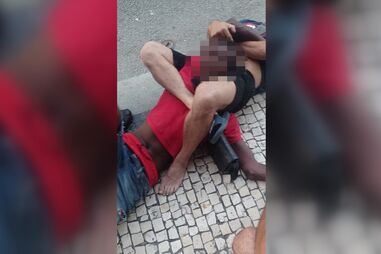 Polícia brasileiro de férias em Portugal trava ladrão de uísque com mata-leão