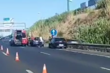 Homem ferido com gravidade em acidente rodoviário no IC19 na Damaia